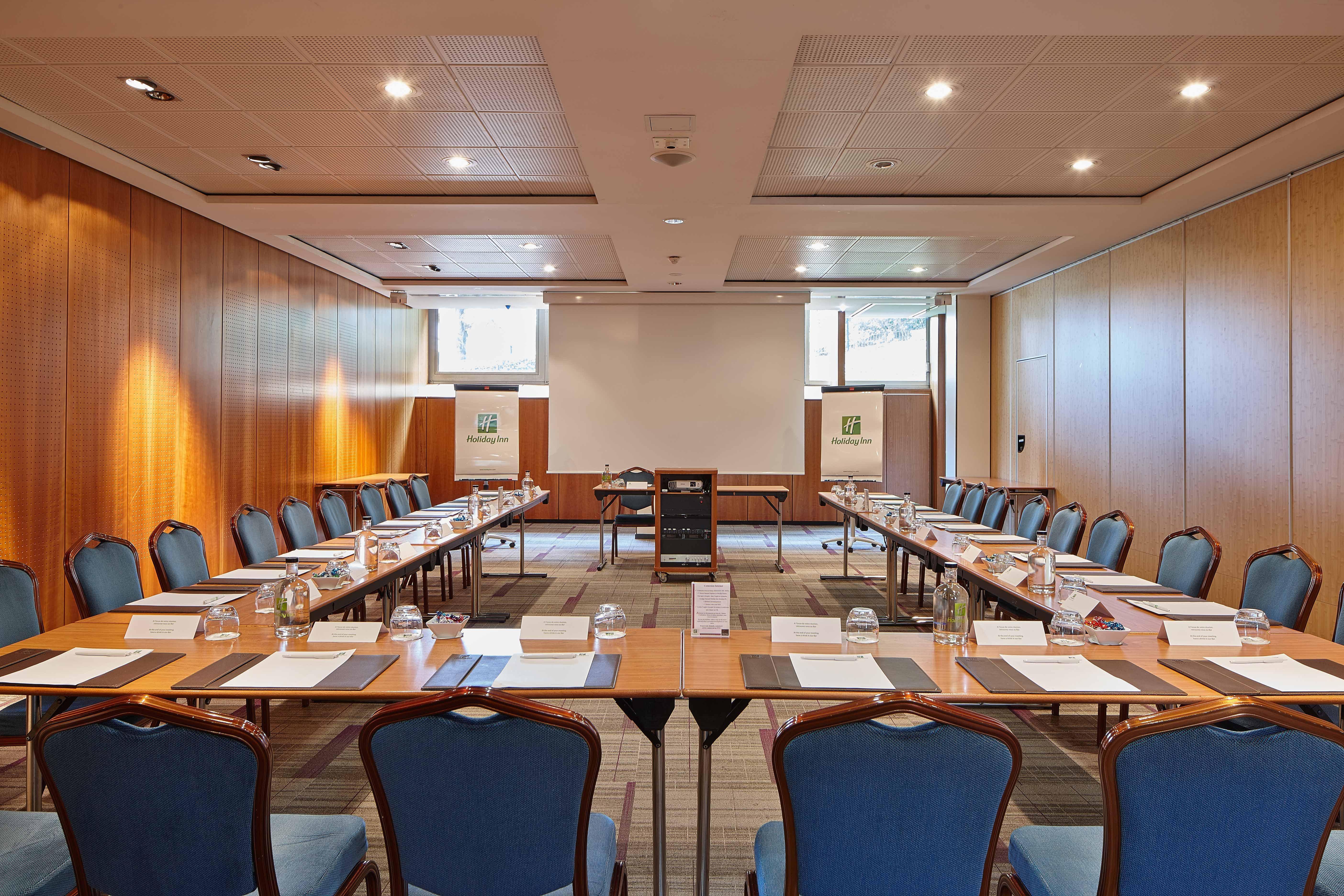 Doubletree By Hilton Paris Bougival Hotel Ngoại thất bức ảnh