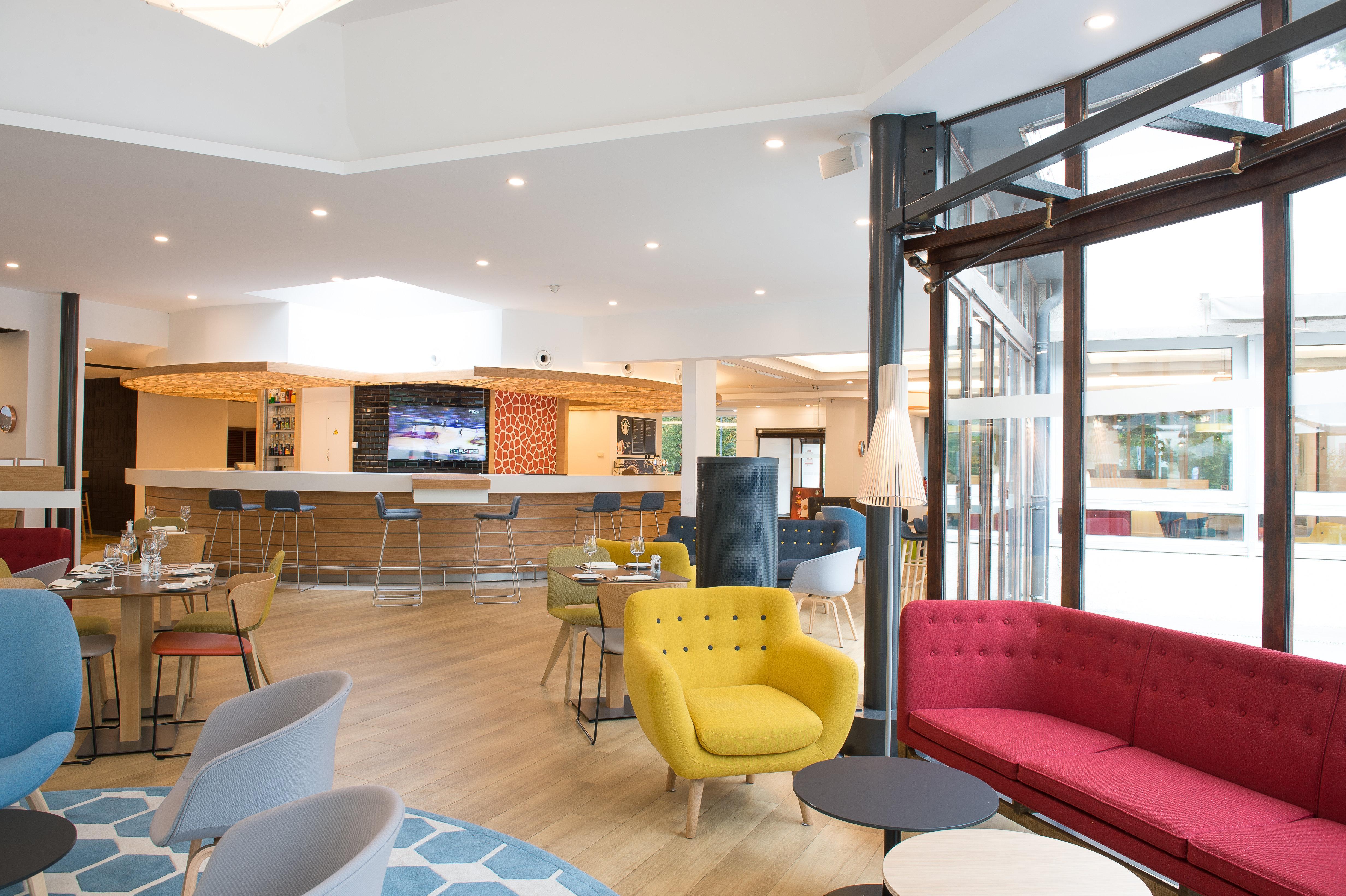 Doubletree By Hilton Paris Bougival Hotel Ngoại thất bức ảnh
