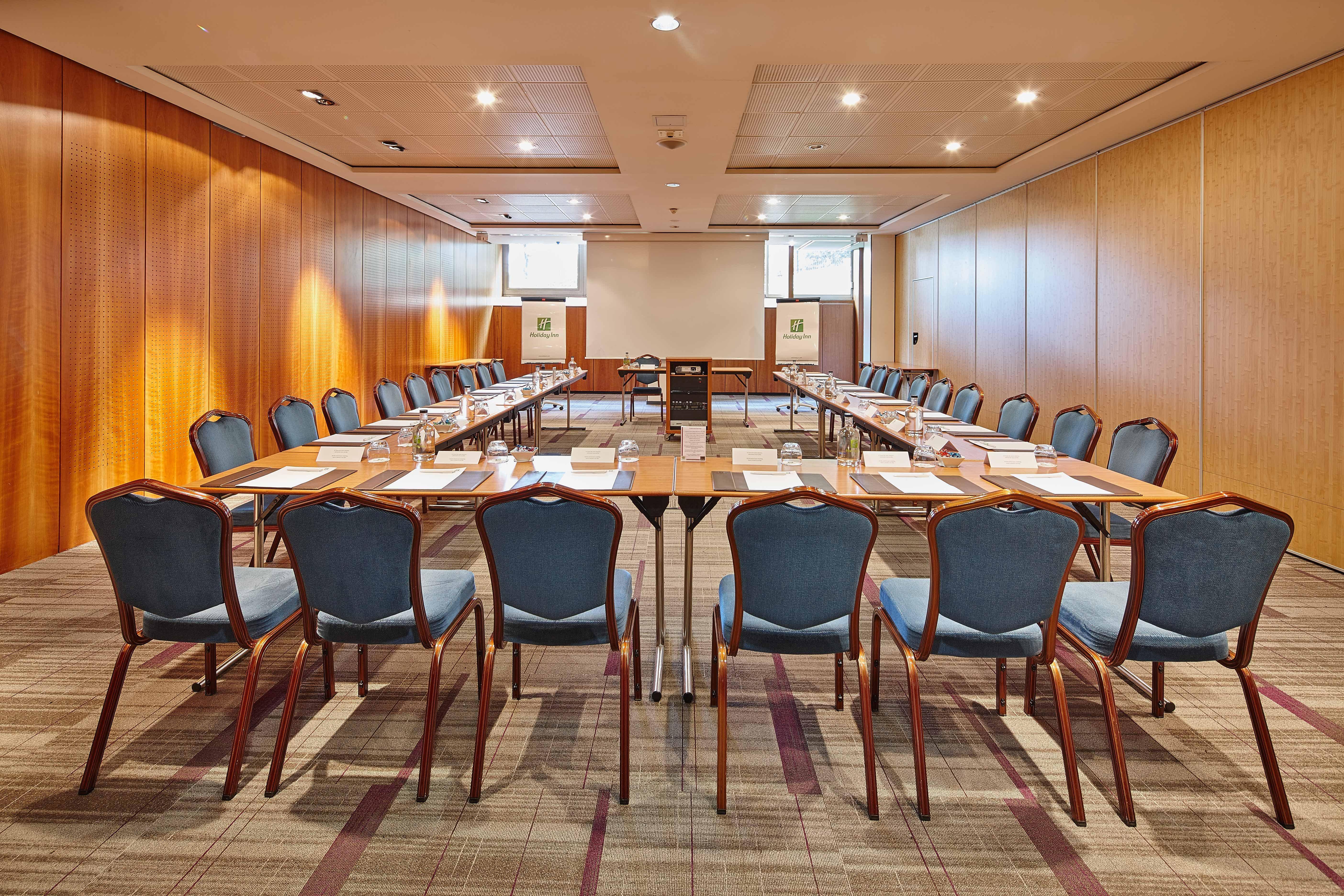 Doubletree By Hilton Paris Bougival Hotel Ngoại thất bức ảnh