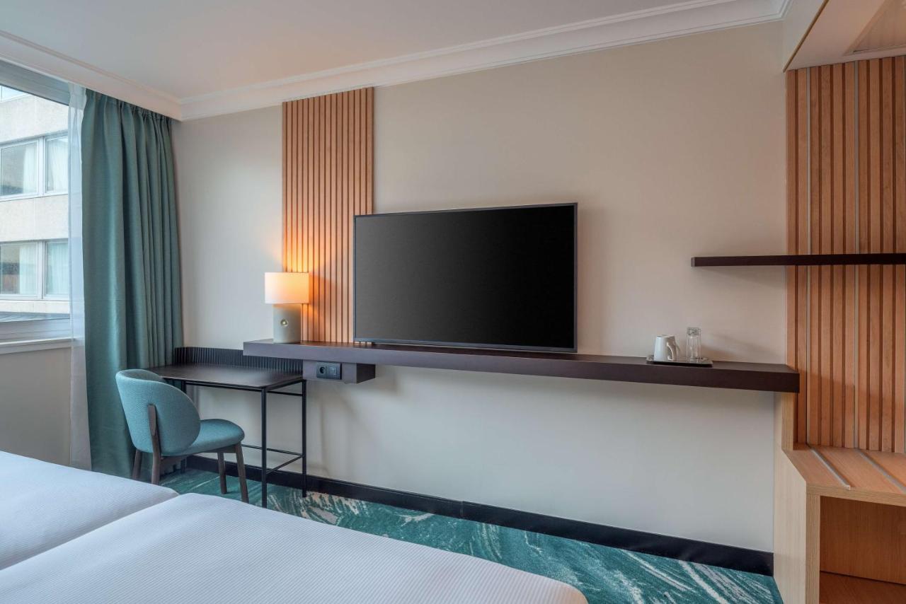 Doubletree By Hilton Paris Bougival Hotel Ngoại thất bức ảnh