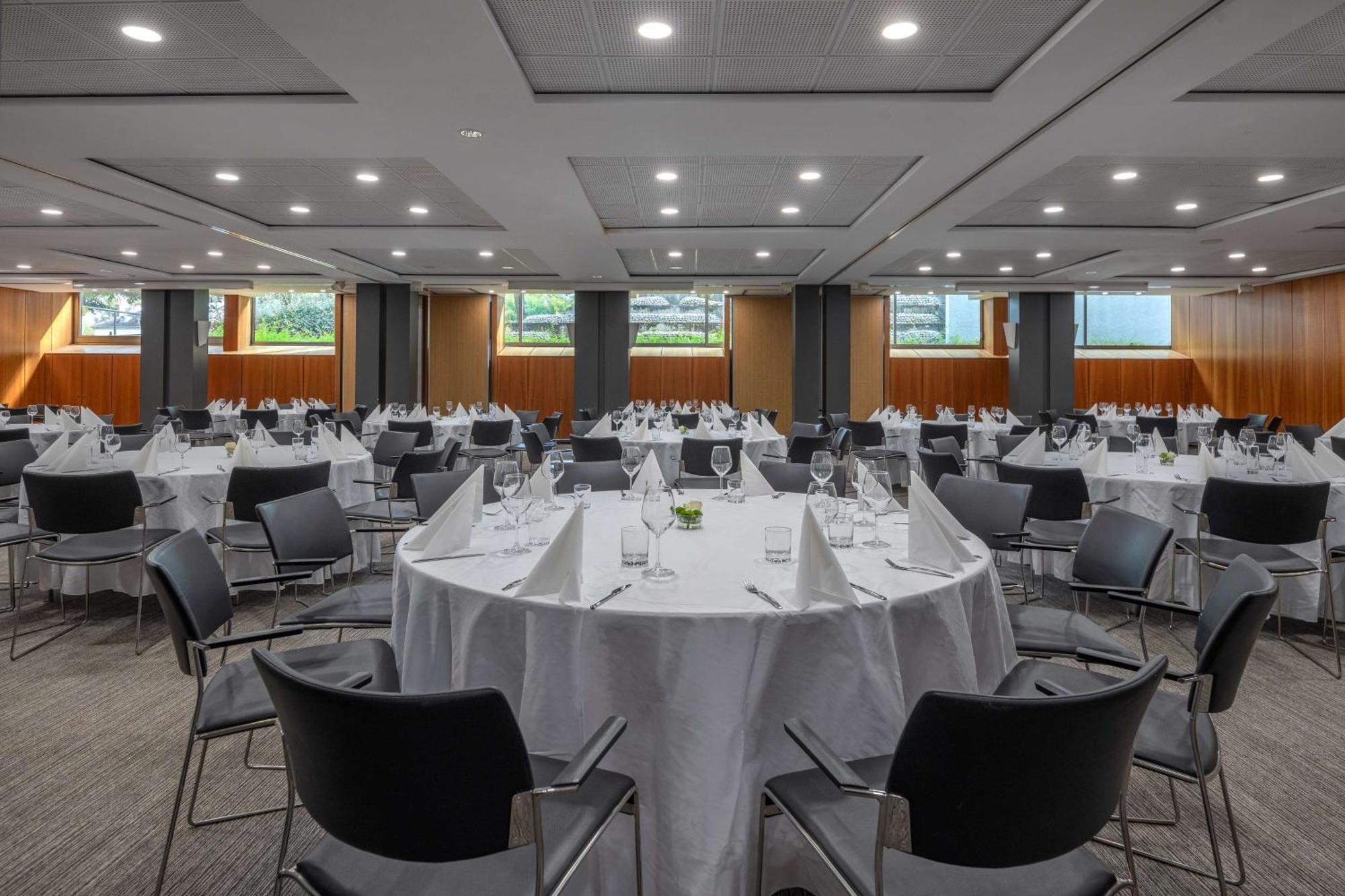 Doubletree By Hilton Paris Bougival Hotel Ngoại thất bức ảnh