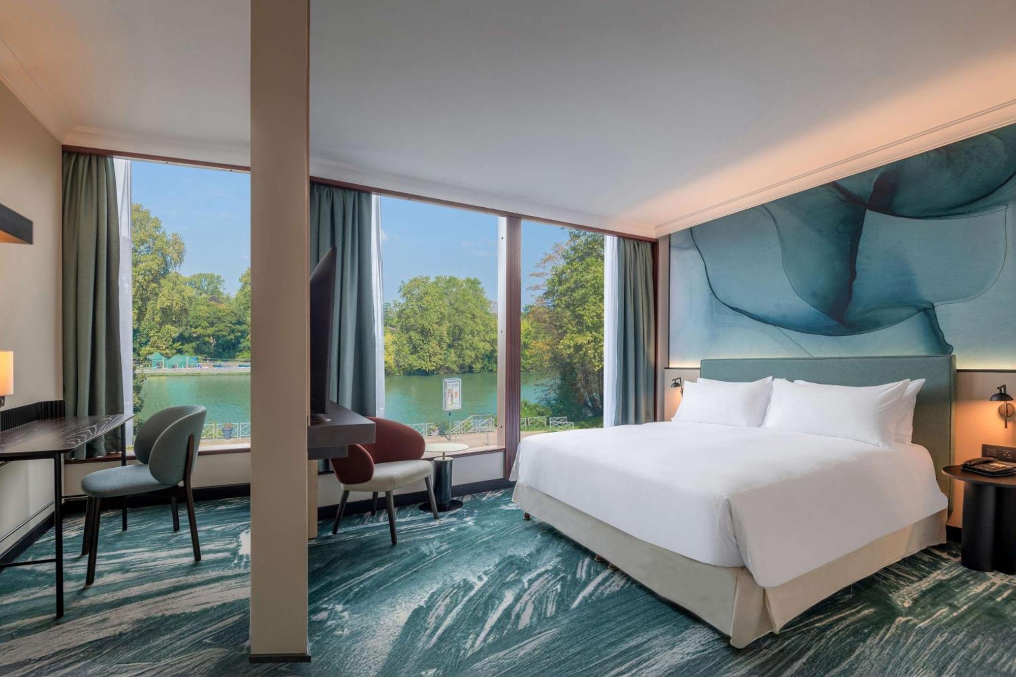 Doubletree By Hilton Paris Bougival Hotel Ngoại thất bức ảnh