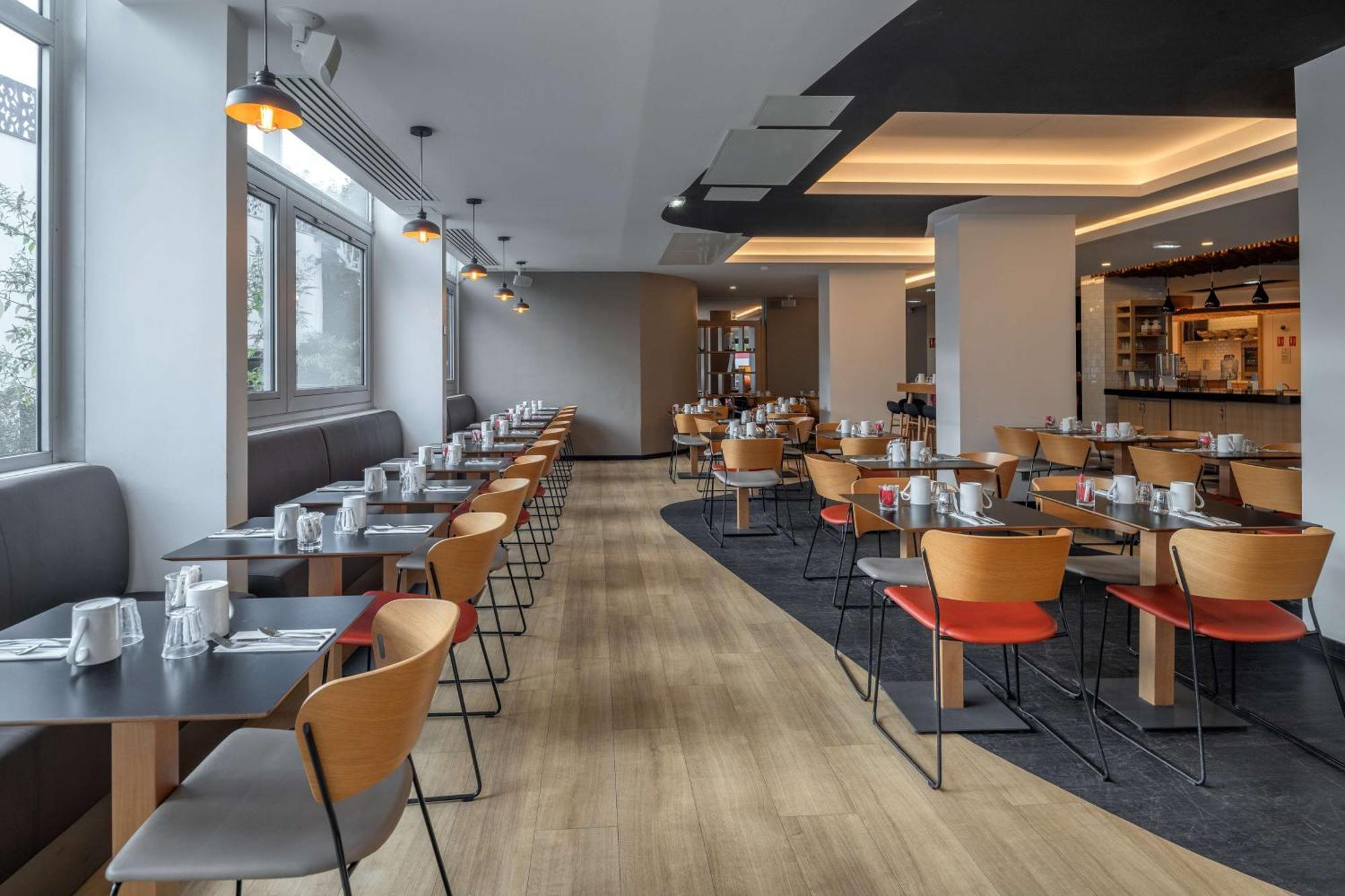 Doubletree By Hilton Paris Bougival Hotel Ngoại thất bức ảnh